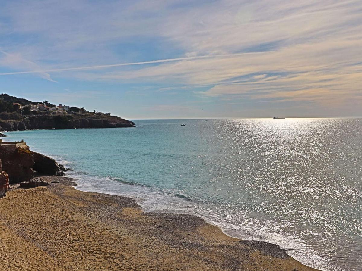 Sète, 2 Pièces, 4 Personnes - Fr-1-472a-150 *
